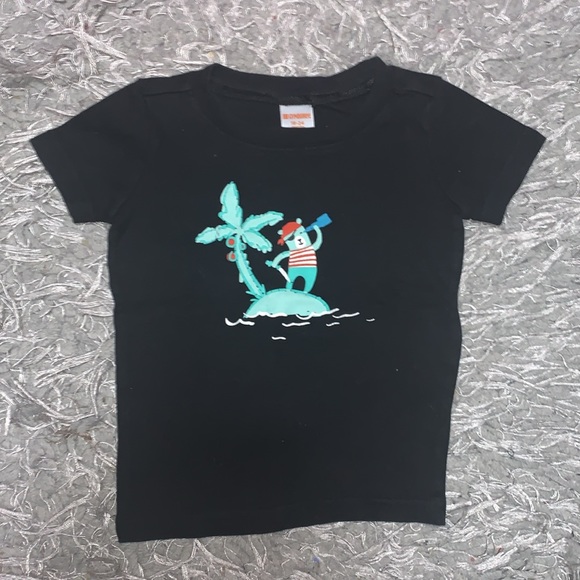 18-24 top bundle! All very good to excellent condition. - Picture 6 of 8